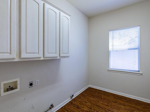 133 Crystal Springs DR, Georgetown TX 78633