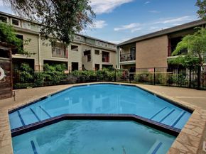 2104 Cullen Ave 202, Austin TX 78757