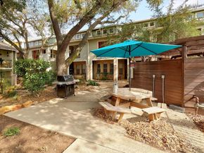 2104 Cullen Ave 202, Austin TX 78757