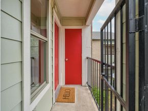2104 Cullen Ave 202, Austin TX 78757