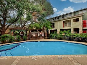 2104 Cullen Ave 202, Austin TX 78757