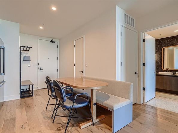 48 E Unit 1806 Ave, Austin TX 78701
