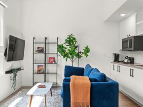 49 Navasota ST 214, Austin TX 78702