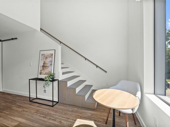 49 Navasota ST 214, Austin TX 78702