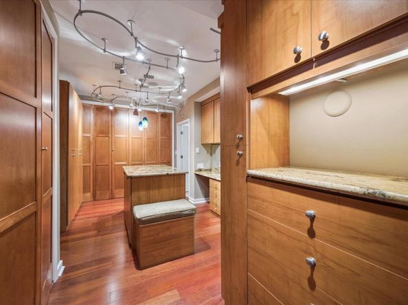 360 Nueces ST 3504, Austin TX 78701