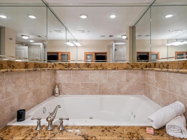 360 Nueces ST 3504, Austin TX 78701