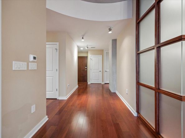 360 Nueces ST 3504, Austin TX 78701