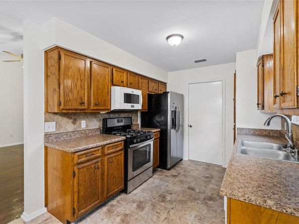 1404 Troy LN, Round Rock TX 78664