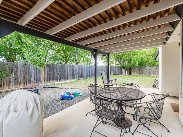 1404 Troy LN, Round Rock TX 78664