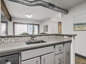 2124 Burton DR 164, Austin TX 78741