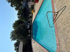 2124 Burton DR 164, Austin TX 78741