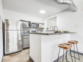 2124 Burton DR 164, Austin TX 78741