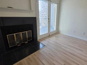 3111 Tom Green ST 207, Austin TX 78705