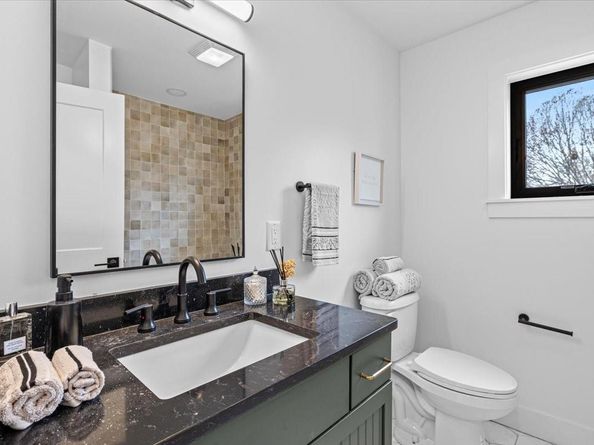 2602 Little John LN A, Austin TX 78704