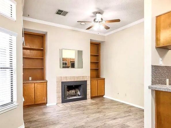 2802 Nueces ST 211, Austin TX 78705