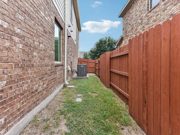 3136 Honey Peach WAY, Pflugerville TX 78660