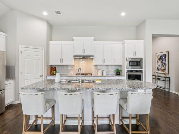 1012 Isaias DR, Leander TX 78641