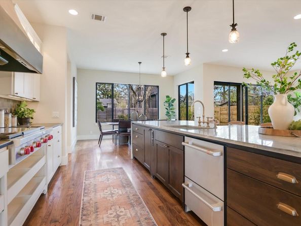 1210 Alguno RD, Austin TX 78757