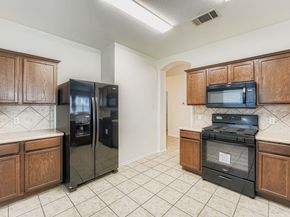12612 Wayne Spur LN, Elgin TX 78621