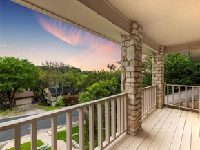 9305 Rolling Oaks TRL, Austin TX 78750