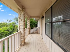 9305 Rolling Oaks TRL, Austin TX 78750