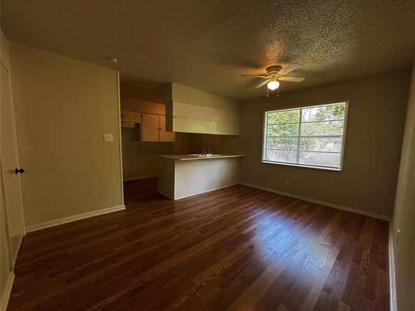 4901 York Hill DR, Austin TX 78723