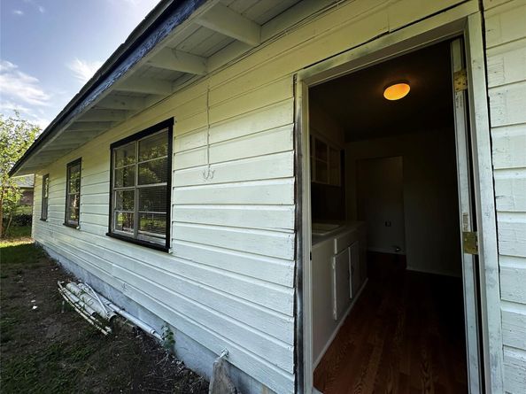 4901 York Hill DR, Austin TX 78723