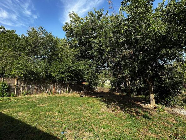 4901 York Hill DR, Austin TX 78723