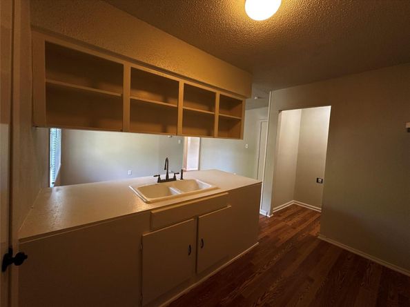 4901 York Hill DR, Austin TX 78723