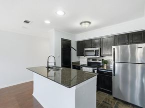 1900 Scofield Ridge PKWY 203, Austin TX 78727