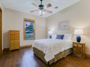 409 Venture BLVD S, Point Venture TX 78645