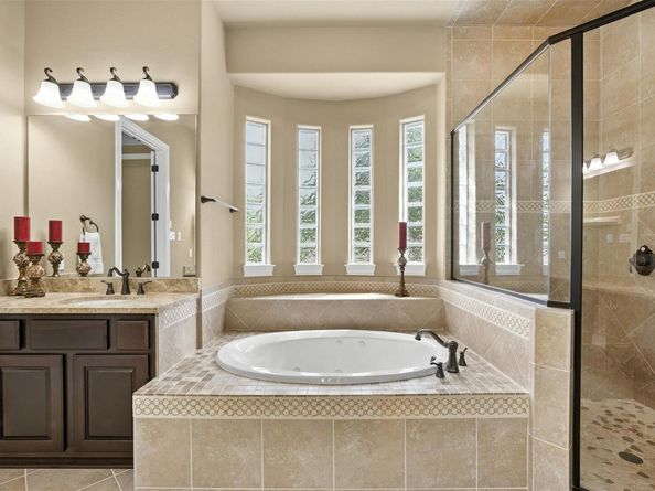 2116 University Club Dr., Austin TX 78732