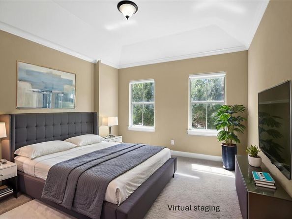 2116 University Club Dr., Austin TX 78732