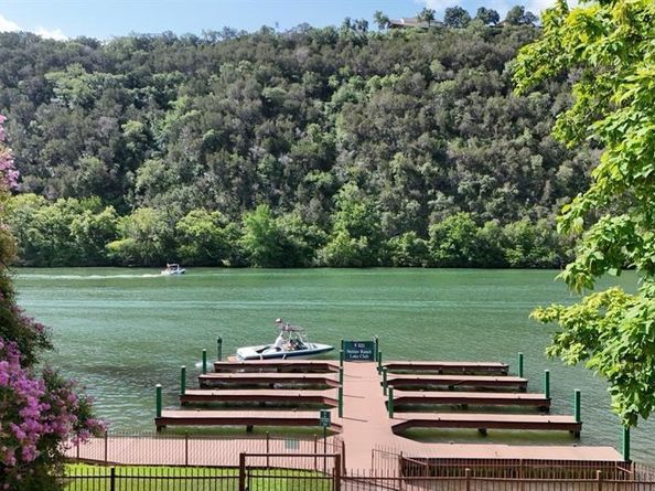 2116 University Club Dr., Austin TX 78732