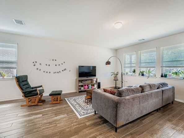 7513 Albany DR, Austin TX 78754