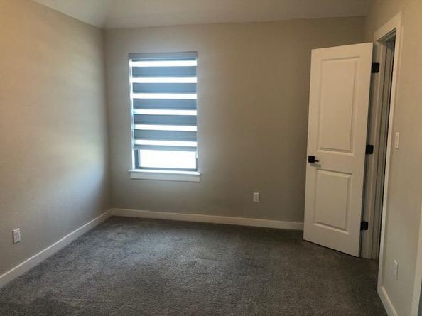 109 Lockhart DR, Liberty Hill TX 78642
