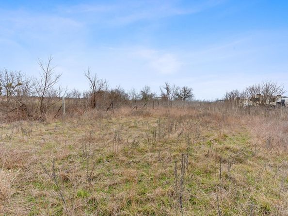 20601 Cameron RD, Coupland TX 78615