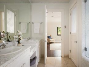 11 Ehrlich RD, Austin TX 78746