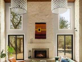 11 Ehrlich RD, Austin TX 78746