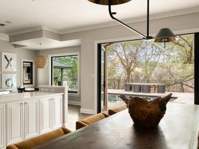 11 Ehrlich RD, Austin TX 78746