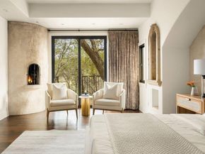 11 Ehrlich RD, Austin TX 78746