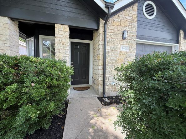 1621 Parkfield CIR, Round Rock TX 78664
