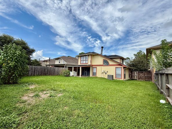 9418 Westacre Place, Houston TX 77083