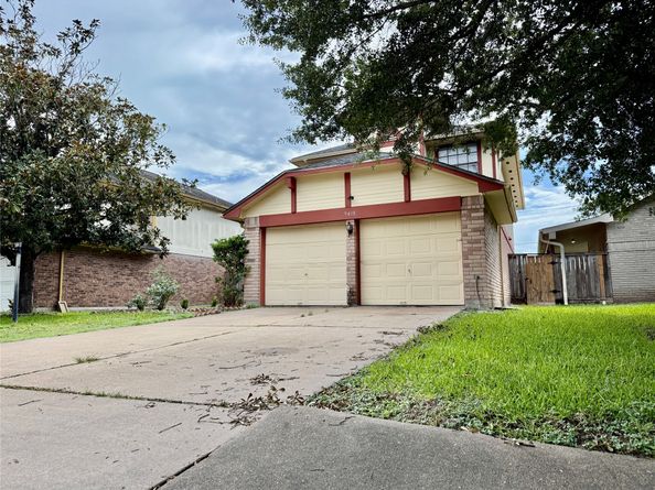 9418 Westacre Place, Houston TX 77083