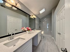 9418 Westacre Place, Houston TX 77083