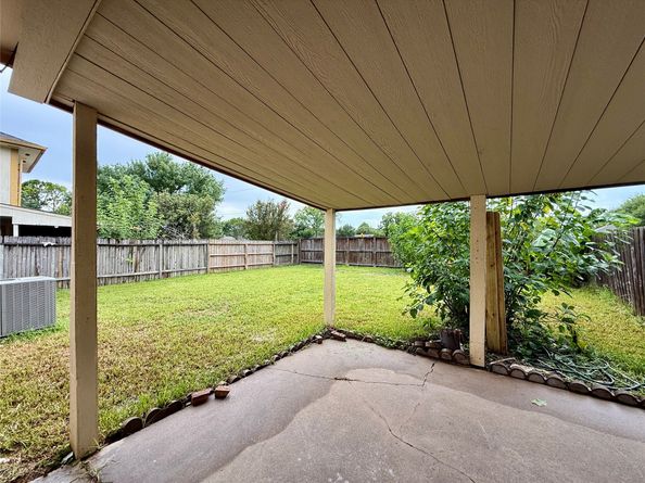9418 Westacre Place, Houston TX 77083