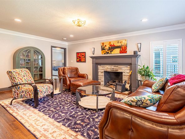 3217 Parkwood Drive, Houston TX 77021