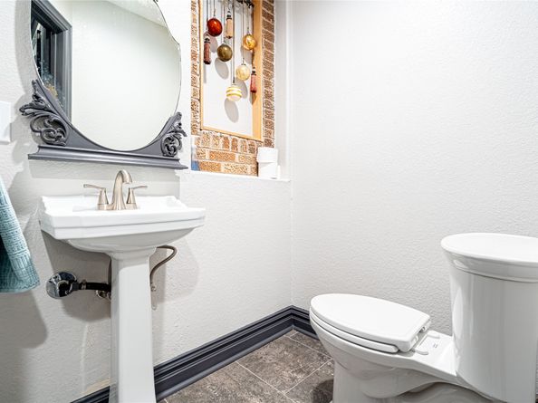 3217 Parkwood Drive, Houston TX 77021