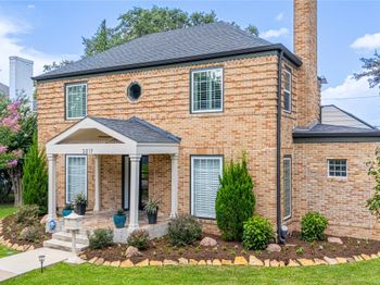 3217 Parkwood Drive