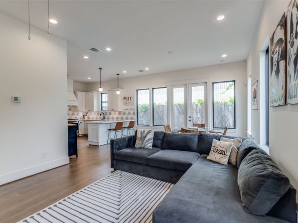 3504 Huntsford Drive, Houston TX 77008